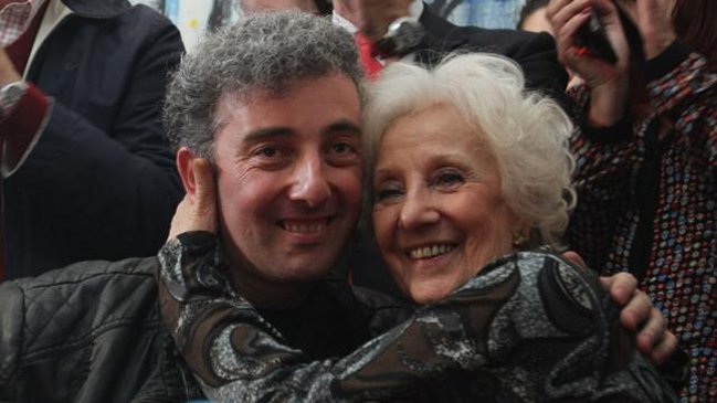 Último homenaje de Estela de Carlotto a su hija en aniversario de su muerte