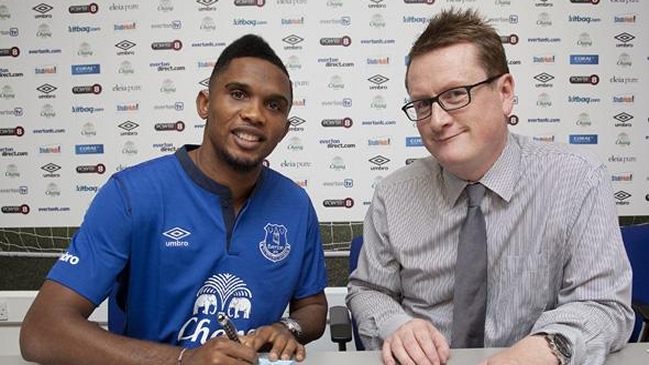 Samuel Eto'o se transformó en nuevo jugador de Everton de Inglaterra