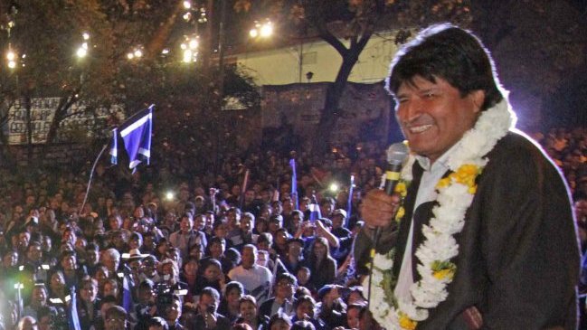Evo Morales promulgó aguinaldo para mayores de 60 años a mes y medio de elecciones
