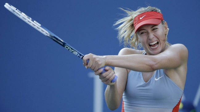 Maria Sharapova mostró su potencia para revertir duelo ante rival rumana