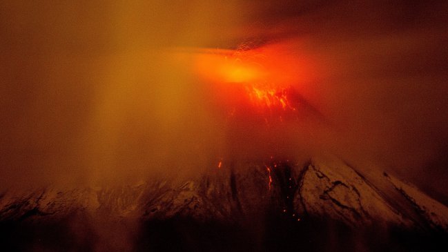 Ecuador: Volcán Tungurahua tiene actividad moderada-alta y puede aumentar
