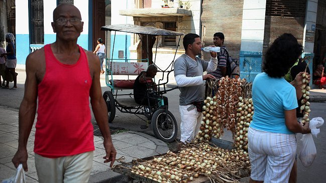 Cómo es vivir con 20 dólares al mes en Cuba