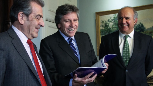 Edwards cuestionó propuesta de Espina para la paz social en La Araucanía