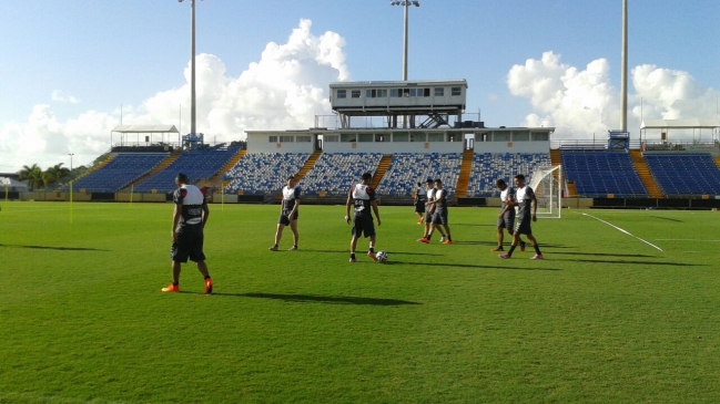 La selección chilena entrena junto a equipo local en Fort Lauderdale