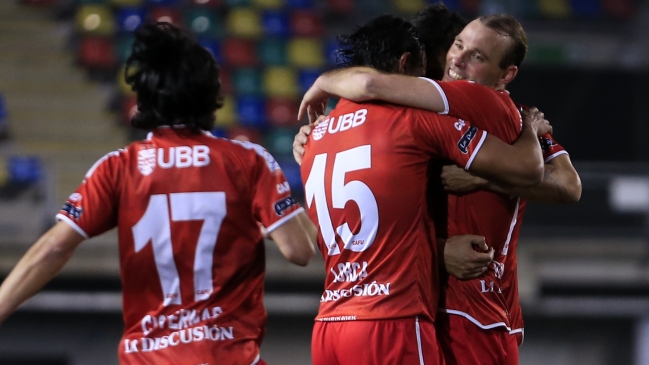 Ñublense recibe a Iberia con la intención de sacar a Universidad Católica de la Copa Chile