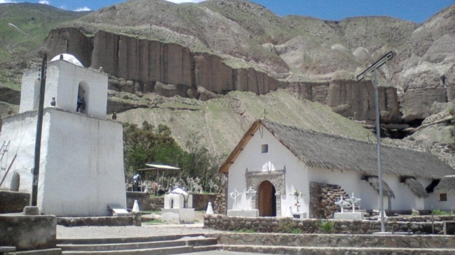 Esquiña se convirtió en el primer pueblo de Chile donde la electricidad es gratis
