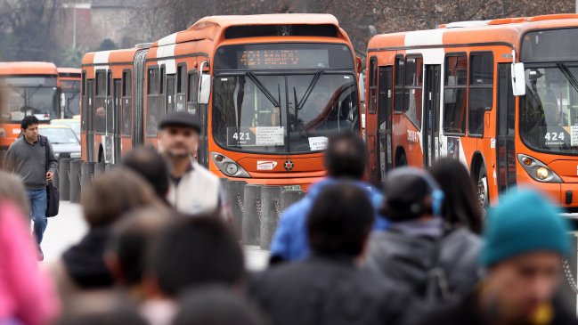 Economistas no descartan nueva alza del transporte público