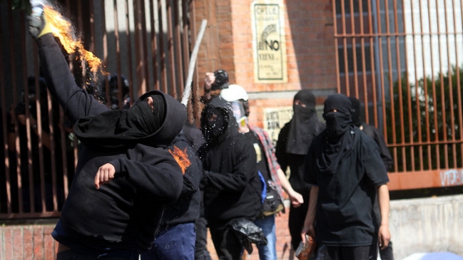 Intendencia anunció querella por agresión a periodista en marcha por los derechos humanos