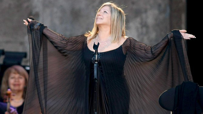 Barbra Streisand une su voz a la de Elvis Presley en el disco 