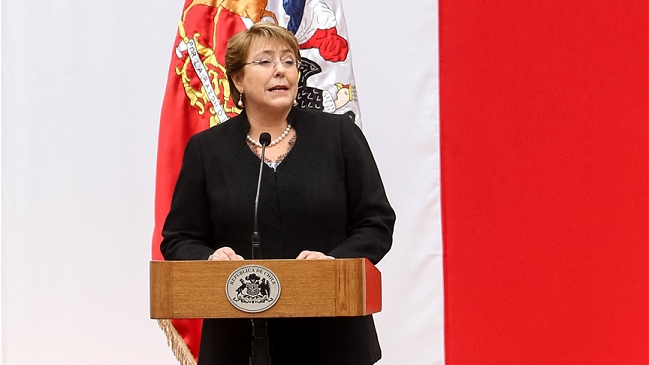 Presidenta Bachelet: La lección del golpe es que en Chile no hay espacio a la violencia