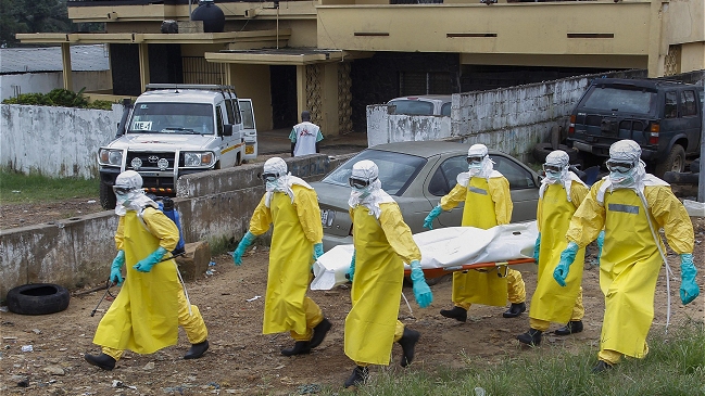 OMS afirmó que virus del Ébola ya cobró la vida de 2.400 personas