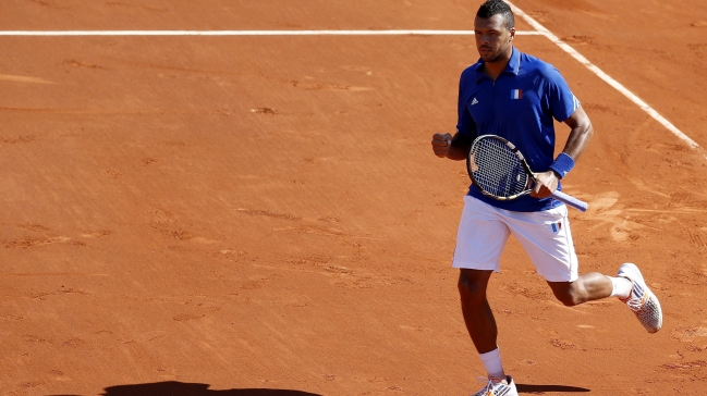 Tsonga derrotó a Rosol y dejó a Francia a un paso de la final de Copa Davis