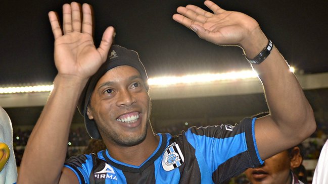 Gallos Blancos de Querétaro igualó con Puebla sin Ronaldinho