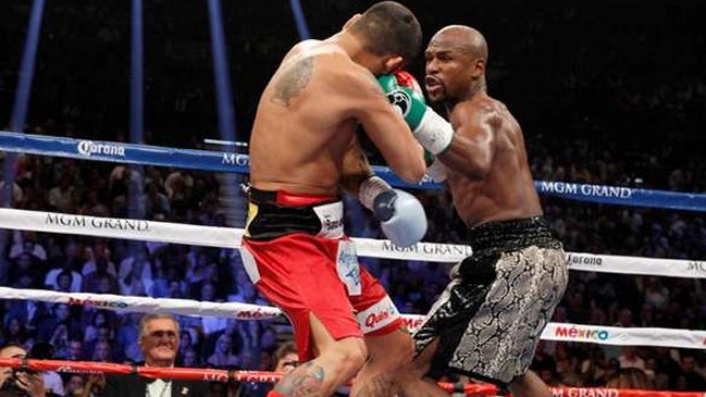 Floyd Mayweather mantuvo su invicto en polémica pelea ante el argentino Marcos Maidana