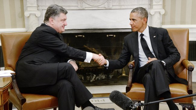 Obama seguirá presionando por solución diplomática en Ucrania