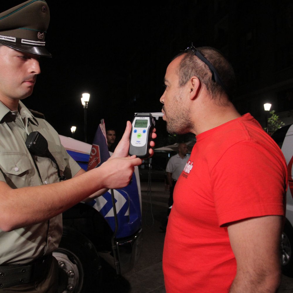 Conductores sorprendidos ebrios descendieron a la mitad desde 2013