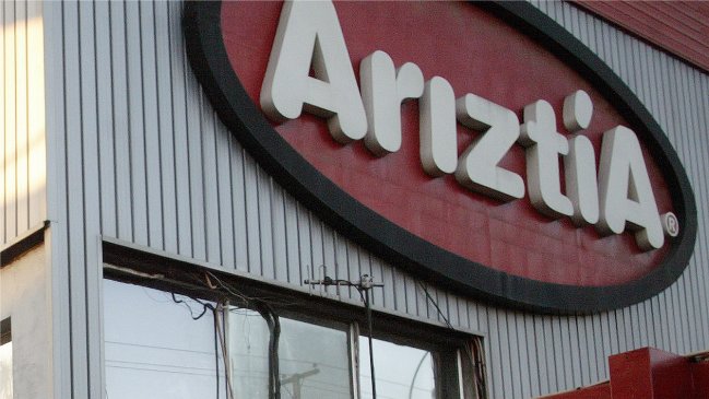 Agrosuper, Ariztía y Don Pollo fueron multados por limitar producción en el país