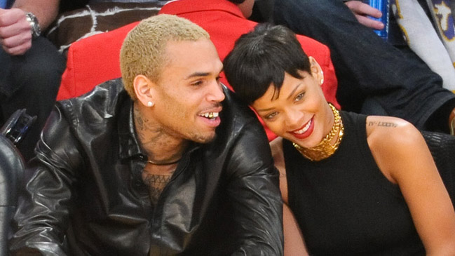 Chris Brown: Con Rihanna todavía somos amigos