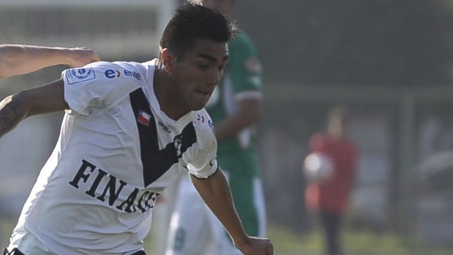 Santiago Morning venció a Magallanes y sigue en la parte alta en Primera B