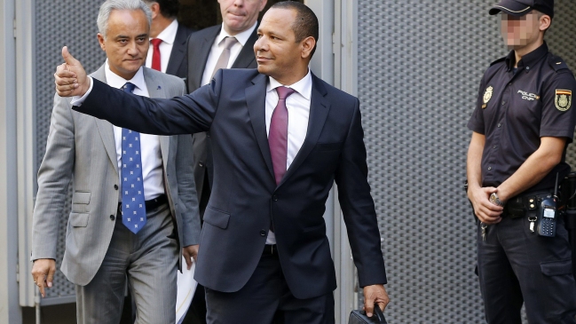 Padre de Neymar afirmó que Real Madrid ofreció 150 millones de euros por su hijo