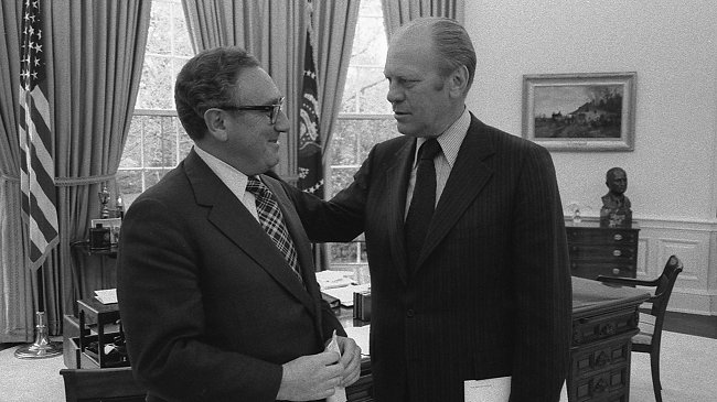 Kissinger propuso en 1976 bombardear Cuba y 