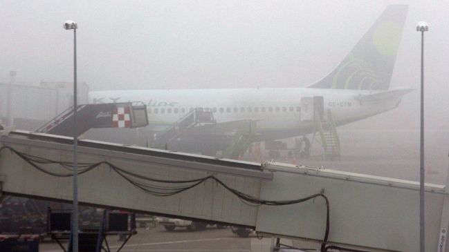 Niebla obligó a desviar vuelos en aeropuerto de Pudahuel