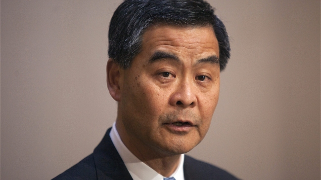 Líder de Hong Kong descartó dimitir y anunció diálogo político con estudiantes