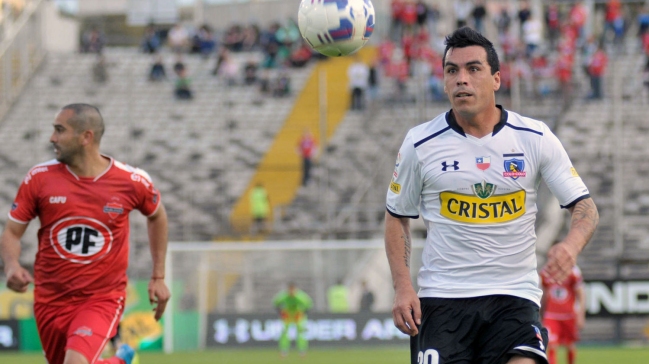 Cláusula permitirá a Esteban Paredes salir tras la Libertadores