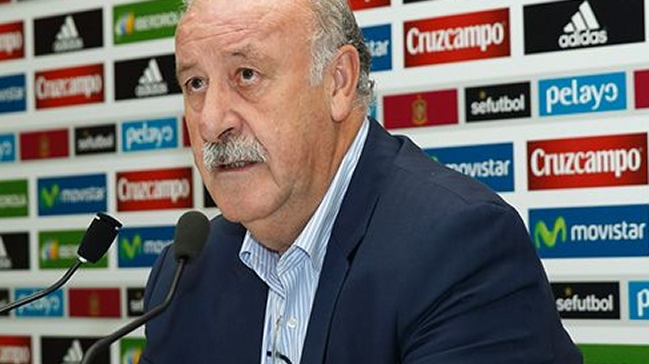 Iniesta y Piqué retornan a la selección española para las clasificatorias a la Euro