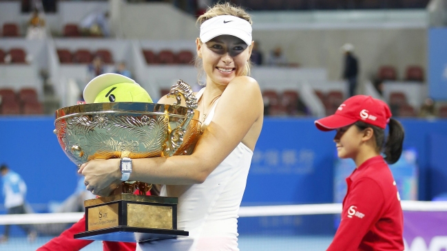 Maria Sharapova se impuso a Petra Kvitova y se adjudicó el torneo de Beijing