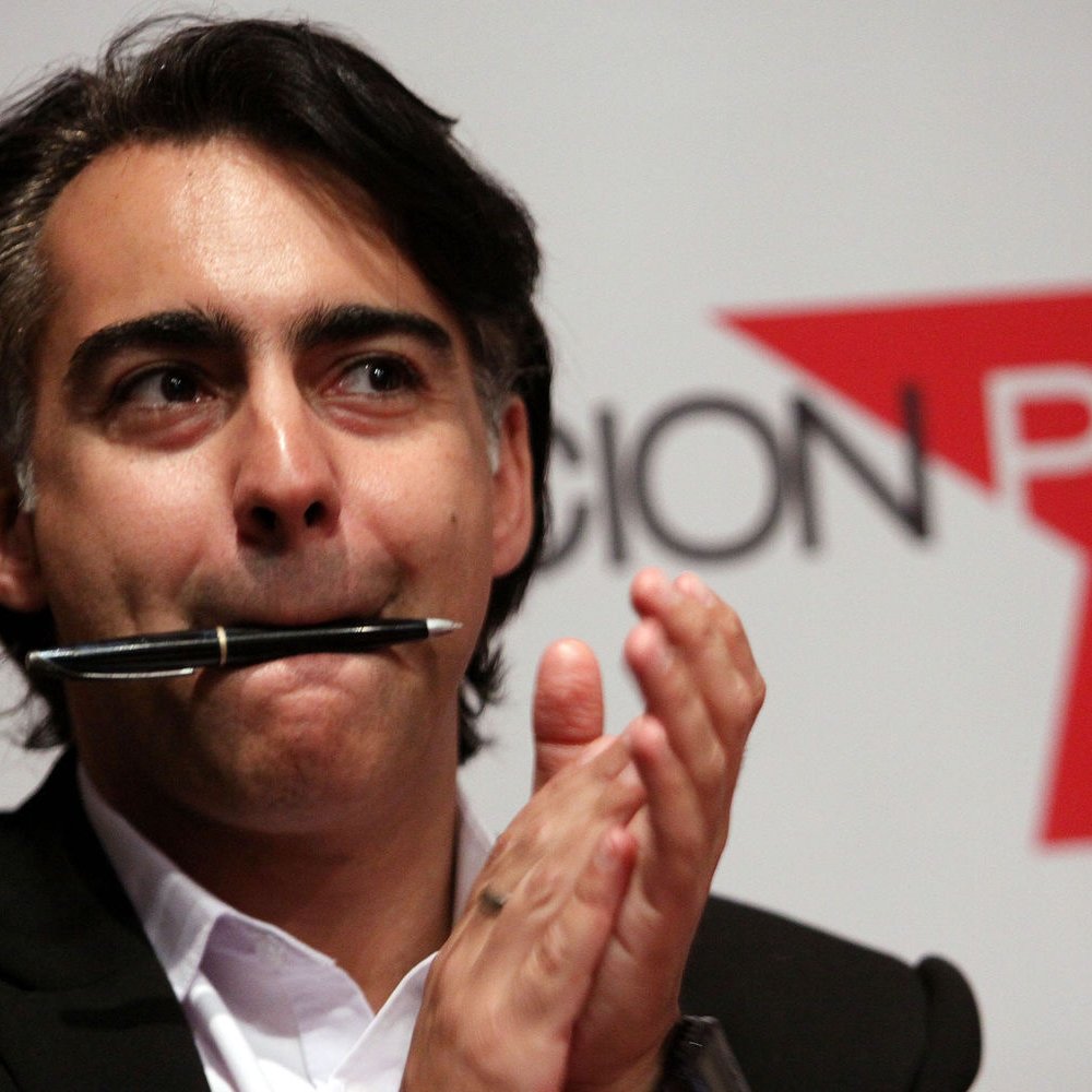 Enríquez-Ominami a Velasco: No es una buena práctica quedarse callado