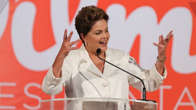 Dilma Rousseff tras el triunfo en primera vuelta: La lucha continúa