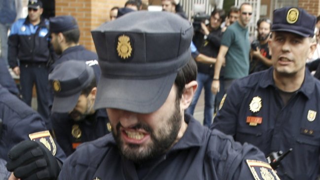 Red de pedófilos españoles compartía imágenes de niñas grabadas en un baño