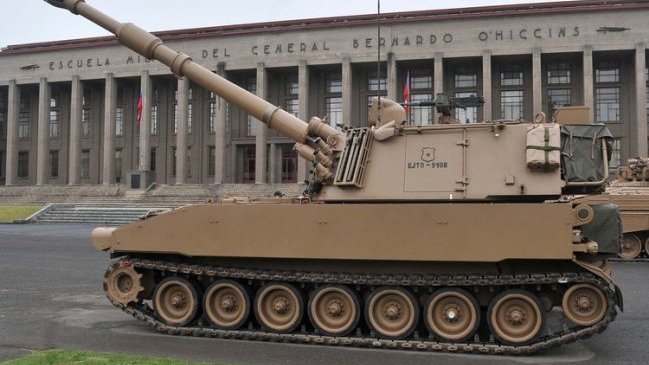 Justicia absolvió a ex directivos de Famae por compra de tanques Leopard