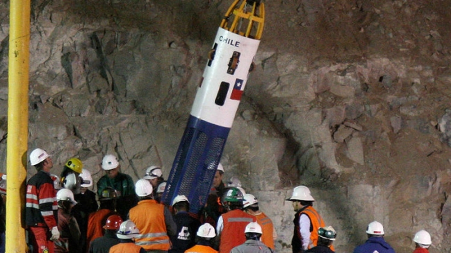 Presidenta del Senado destacó entrega de pensión a los 33 mineros