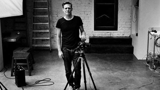 El cantante Bryan Adams da a conocer su faceta como fotógrafo en Portugal