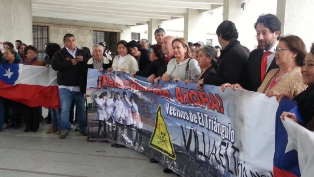 Vecinos de Hualpén dieron ultimátum a ENAP por episodio de malos olores