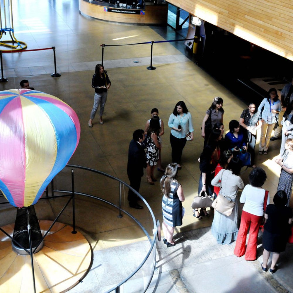 Trabajadores del MIM iniciaron huelga por mejoras laborales