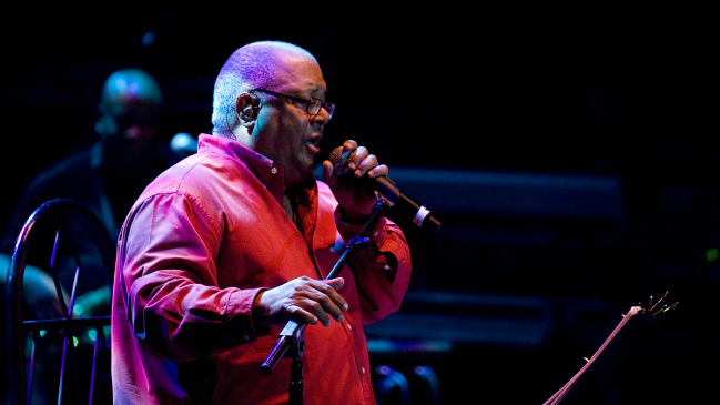 Pablo Milanés reagendó su concierto en Chile