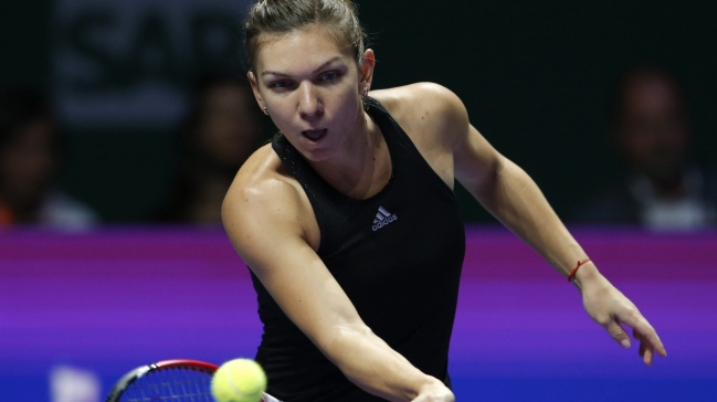 Simona Halep sorprendió a Serena Williams en Singapur