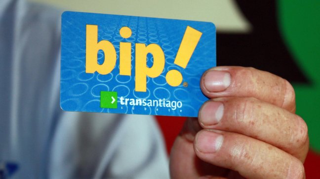 Ministro de Transporte: Se podría evaluar si es necesario cambiar la tarjeta Bip!