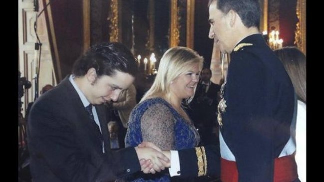 El misterioso joven que se coló en los círculos de poder en España