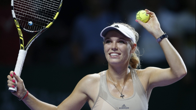 Wozniacki ganó a Kvitova y avanzó a semifinales junto a Radwanska en Singapur