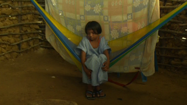 La increíble historia de las niñas que son encerradas un año en Colombia