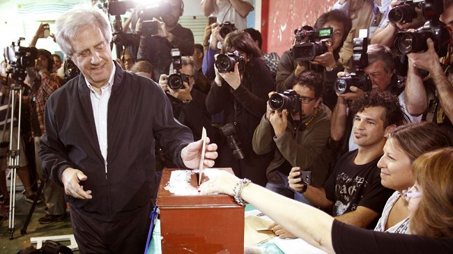 Normalidad y alta participación marca elecciones en Uruguay