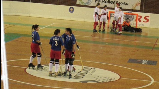 Chile arrasó con Inglaterra y lidera el Grupo C del Mundial femenino