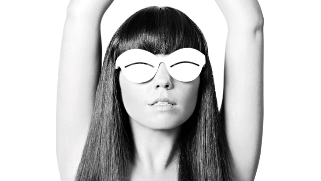 Nuevo disco de Javiera Mena ya está disponible como descarga