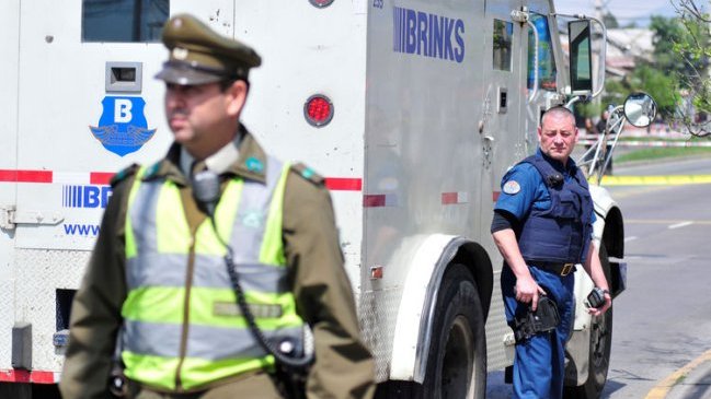 Detienen a dos sujetos que robaron camión de valores en julio