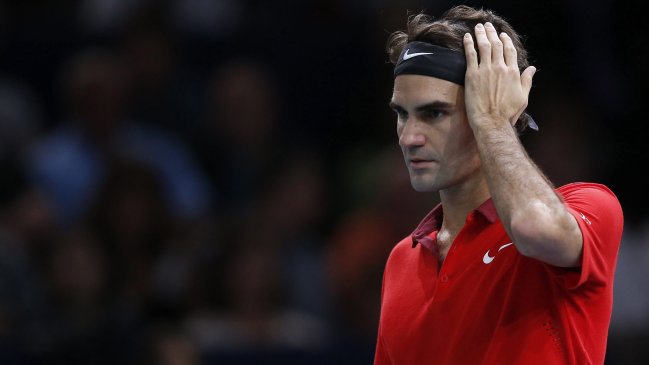 Roger Federer cayó ante Milos Raonic y dilapidó su chance al número uno en Paris-Bercy