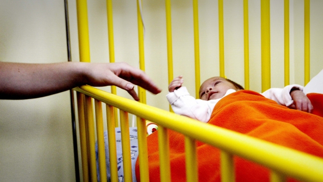 Disminuye cifra de adopciones en Chile